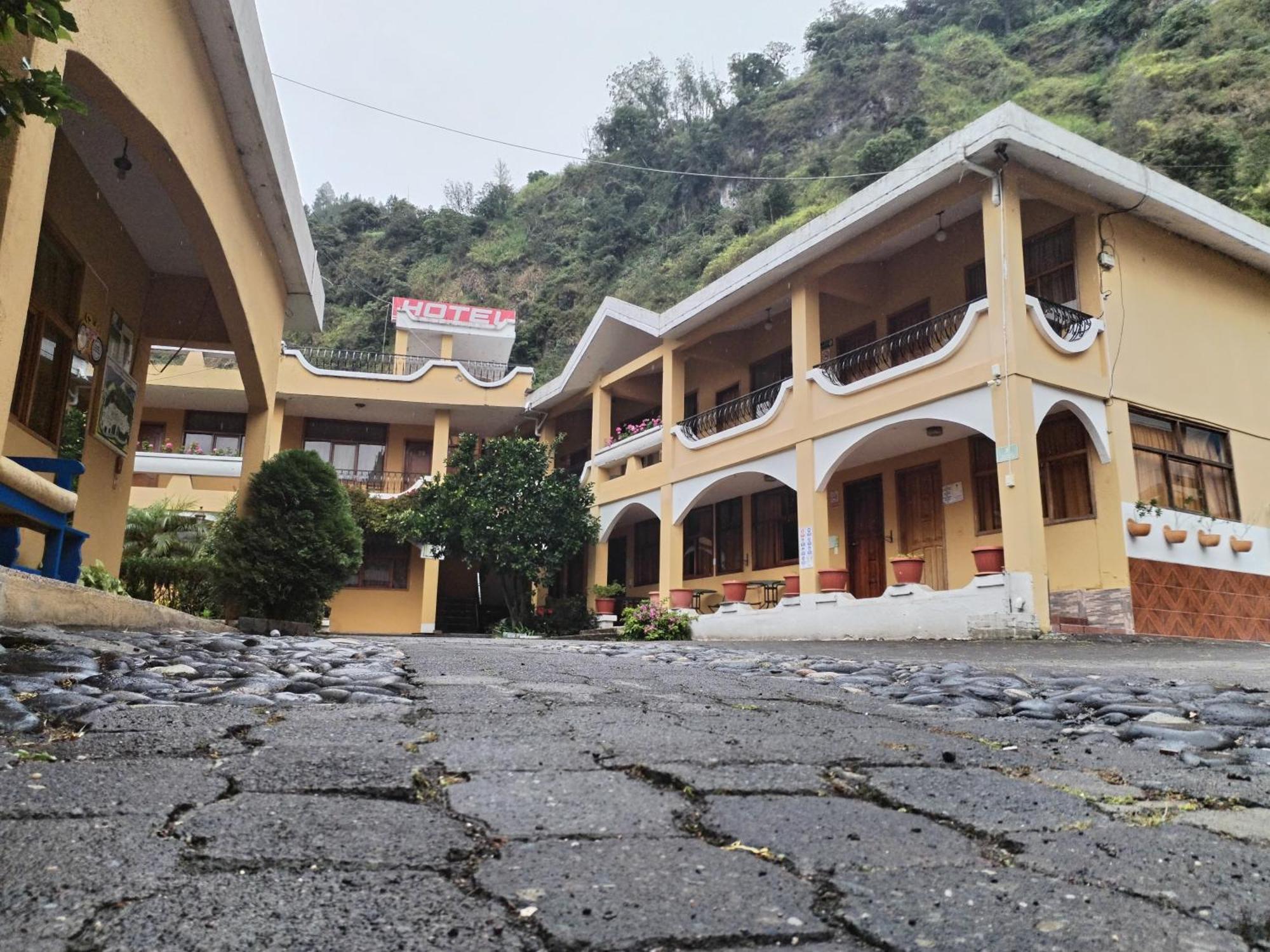 Hotel Villa Santa Clara بانيوس المظهر الخارجي الصورة